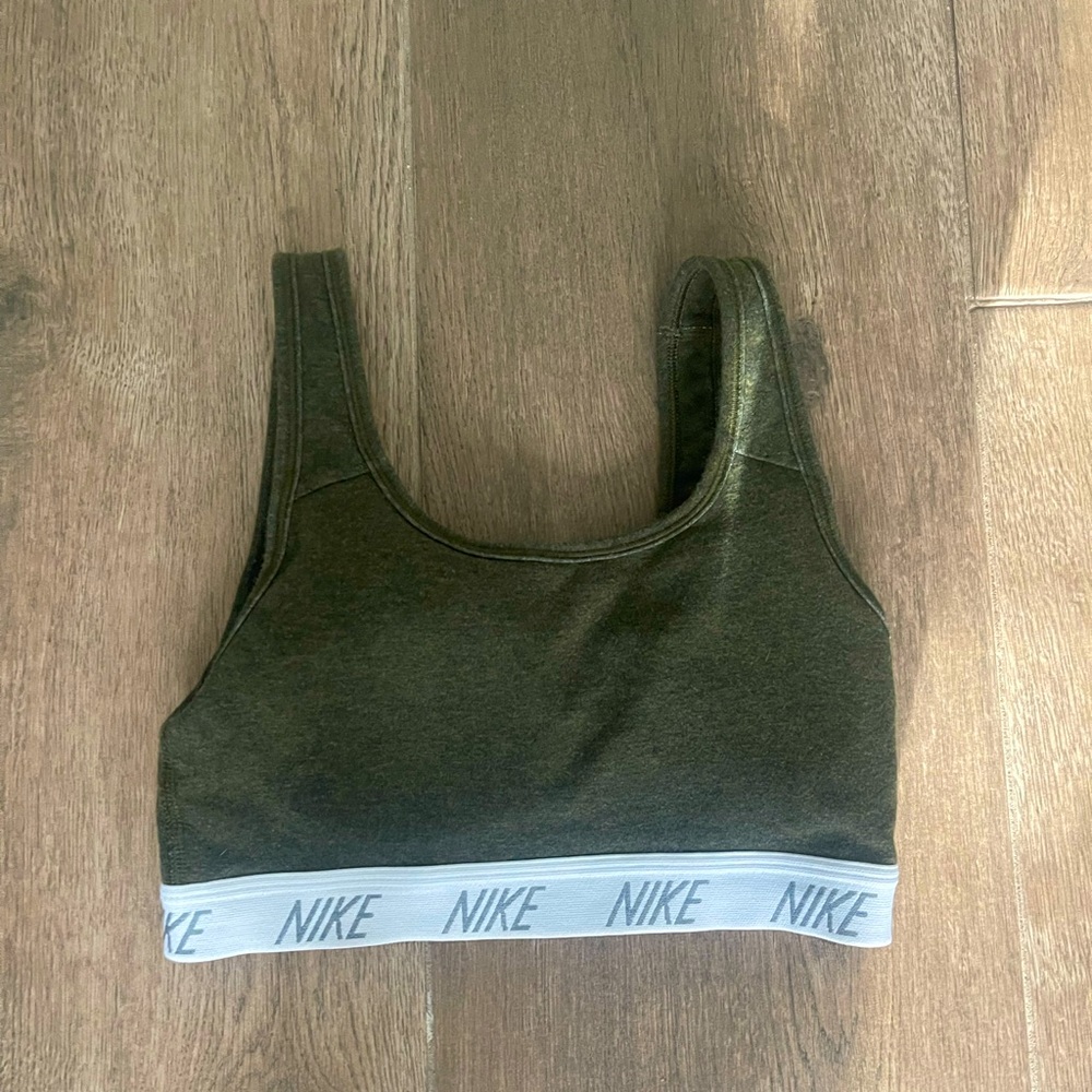 Nike womens sports bra